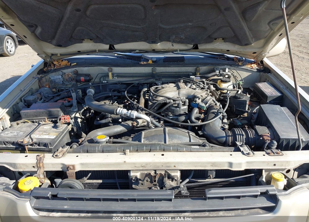 1999 INFINITI QX4 VIN: JNRAR07Y3XW062246