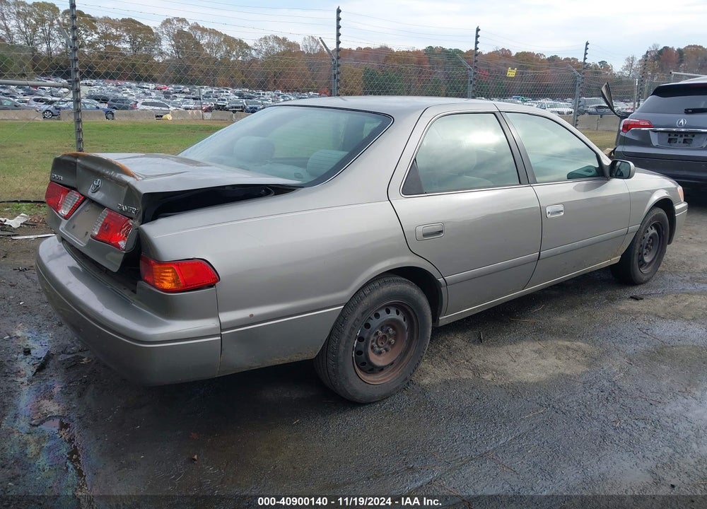 2000 TOYOTA CAMRY LE VIN: 4T1BG22K0YU658111