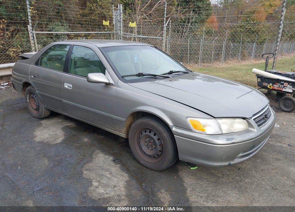 2000 TOYOTA CAMRY LE VIN: 4T1BG22K0YU658111