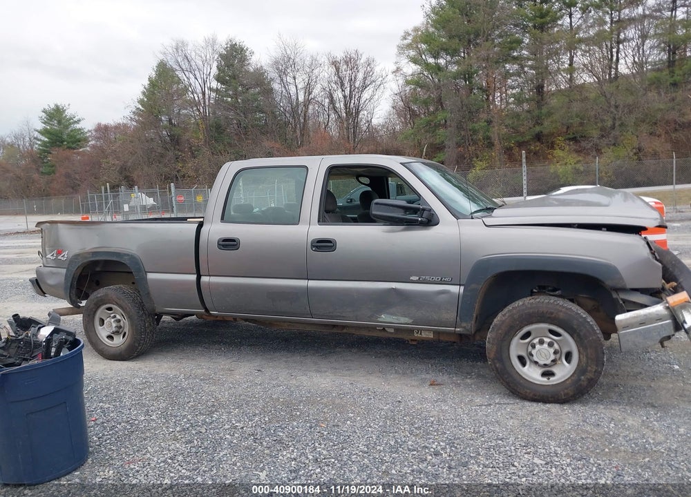 2006 CHEVROLET SILVERADO 2500HD WORK TRUCK VIN: 1GCHK23U36F261118