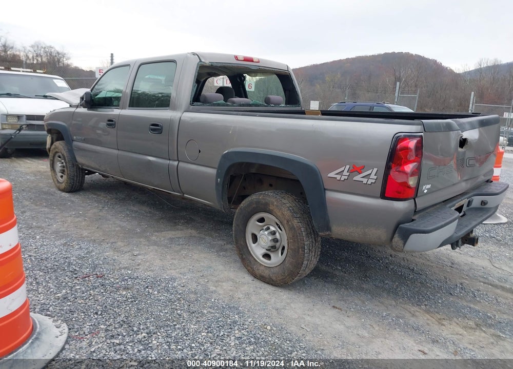 2006 CHEVROLET SILVERADO 2500HD WORK TRUCK VIN: 1GCHK23U36F261118