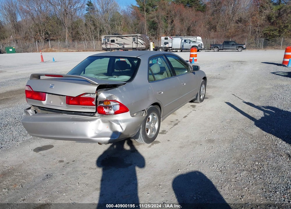 1999 HONDA ACCORD EX V6 VIN: 1HGCG1655XA015049