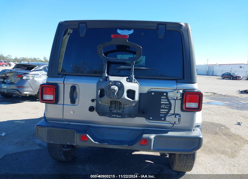 2019 JEEP WRANGLER UNLIMITED SAHARA 4X4 VIN: 1C4HJXEG3KW528064