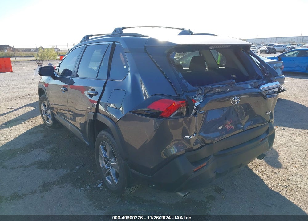 2024 TOYOTA RAV4 XLE VIN: 2T3W1RFV0RC254171