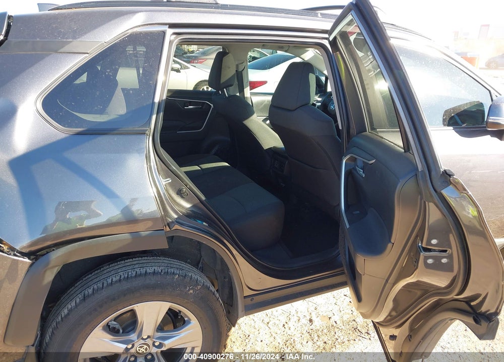 2024 TOYOTA RAV4 XLE VIN: 2T3W1RFV0RC254171