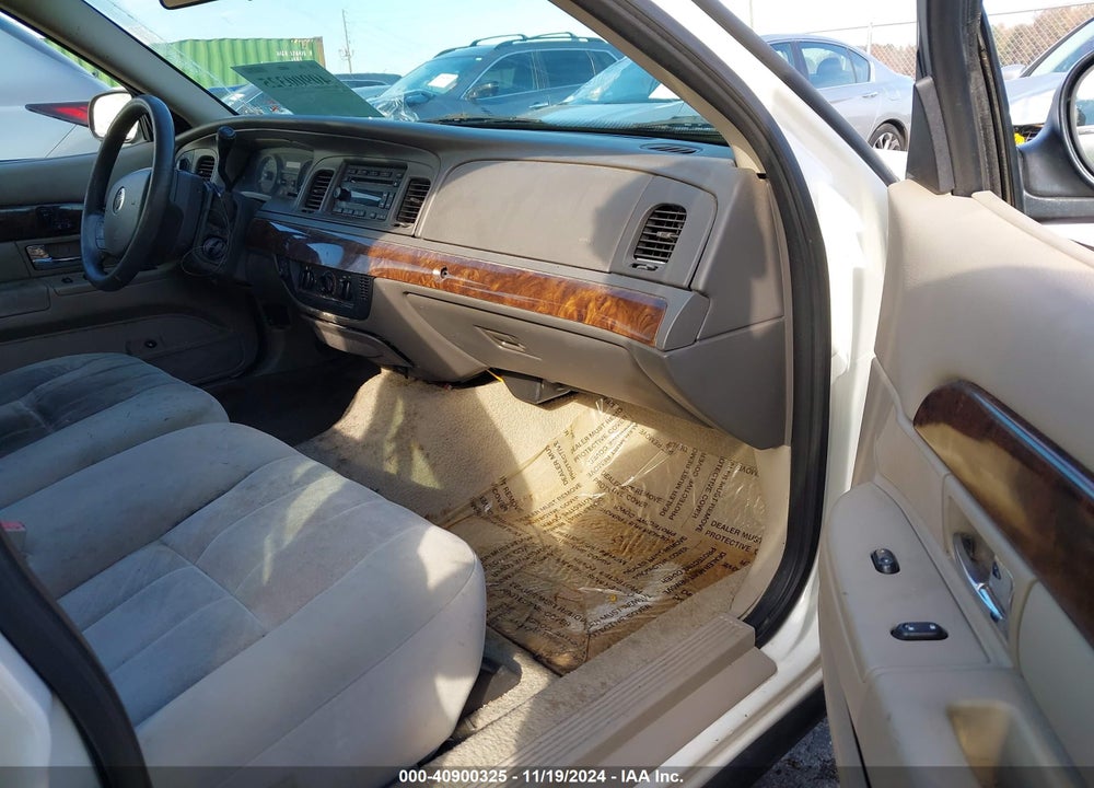 2008 MERCURY GRAND MARQUIS GS VIN: 2MEFM74V68X633823