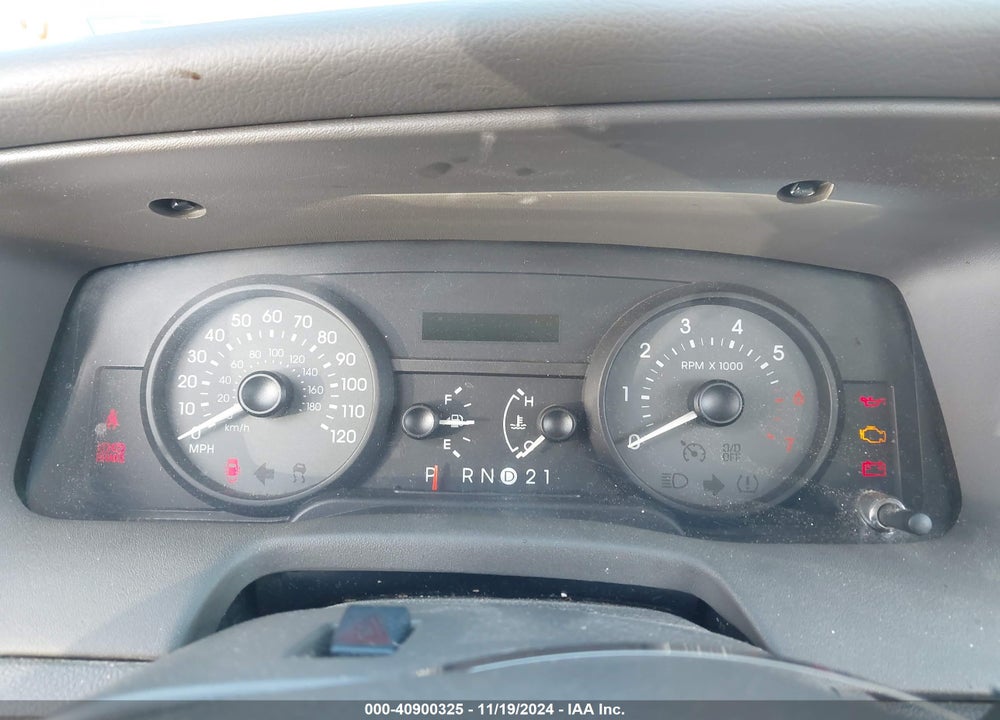 2008 MERCURY GRAND MARQUIS GS VIN: 2MEFM74V68X633823