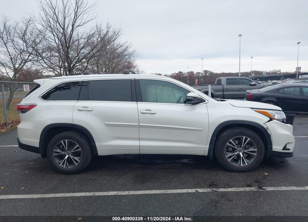 2016 TOYOTA HIGHLANDER XLE V6 VIN: 5TDJKRFH1GS319981
