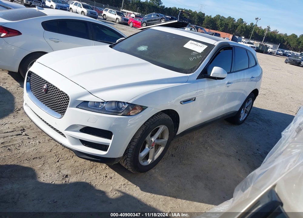 2017 JAGUAR F-PACE VIN: SADCJ2BV8HA492303