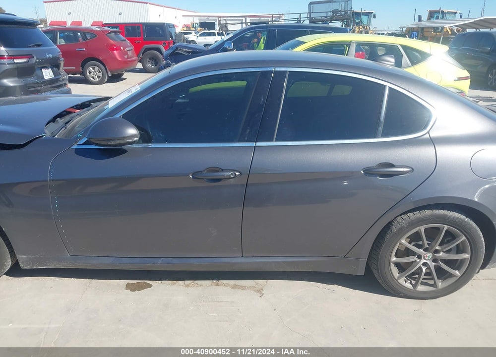 2020 ALFA ROMEO GIULIA VIN: ZARFAMANXL7631848