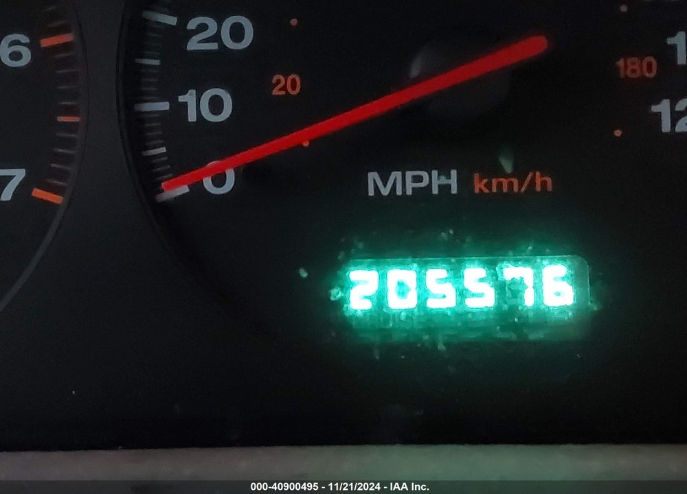 2001 JEEP GRAND CHEROKEE LAREDO VIN: 1J4GW48N41C524928