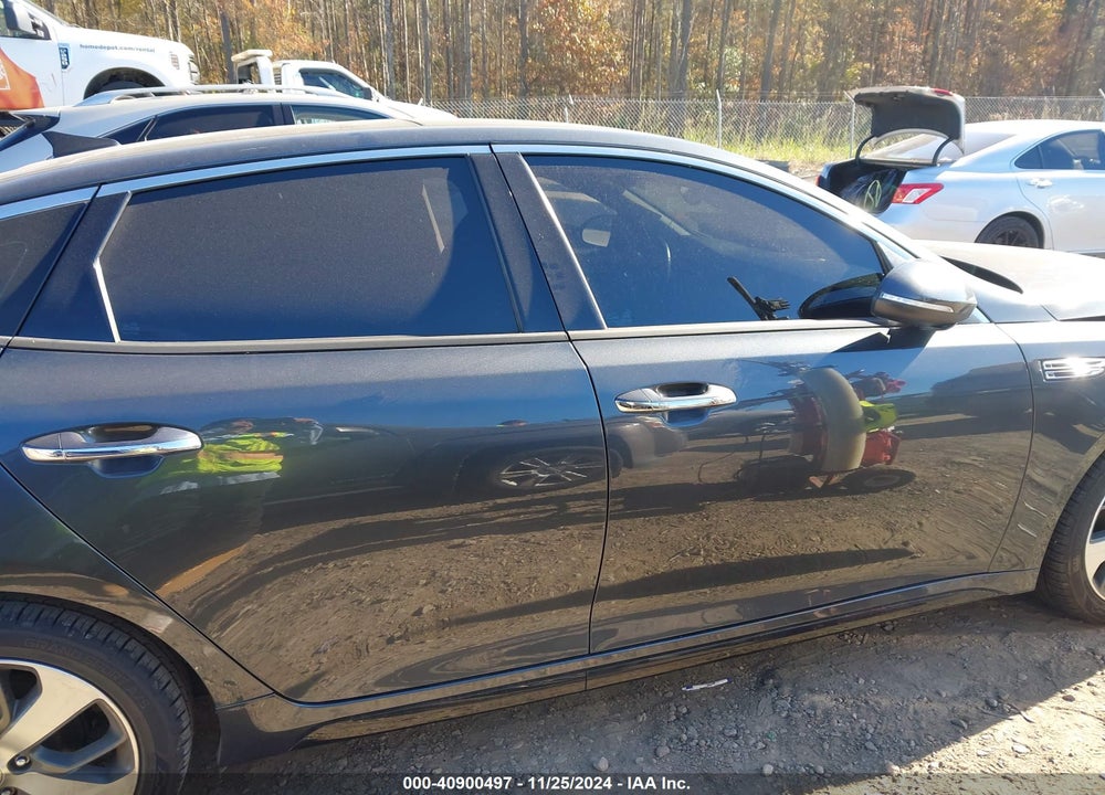 2019 KIA OPTIMA S VIN: 5XXGT4L34KG376317