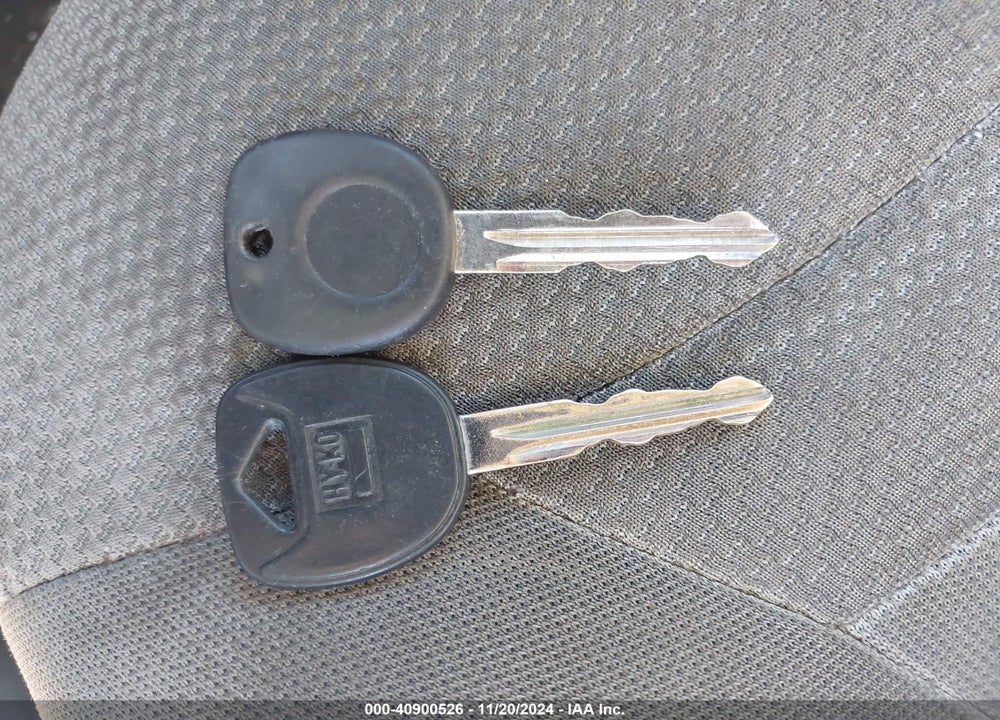 2003 SATURN ION 2 VIN: 1G8AZ52F03Z145848