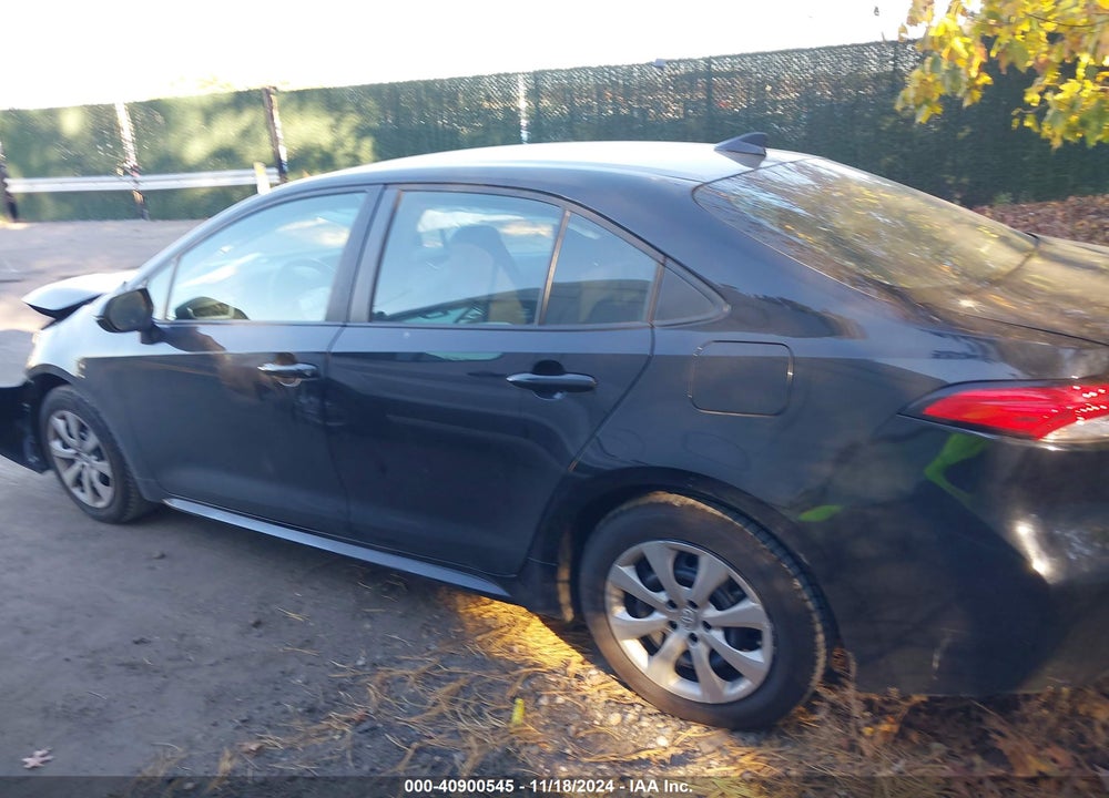 2022 TOYOTA COROLLA LE VIN: 5YFEPMAE0NP332584