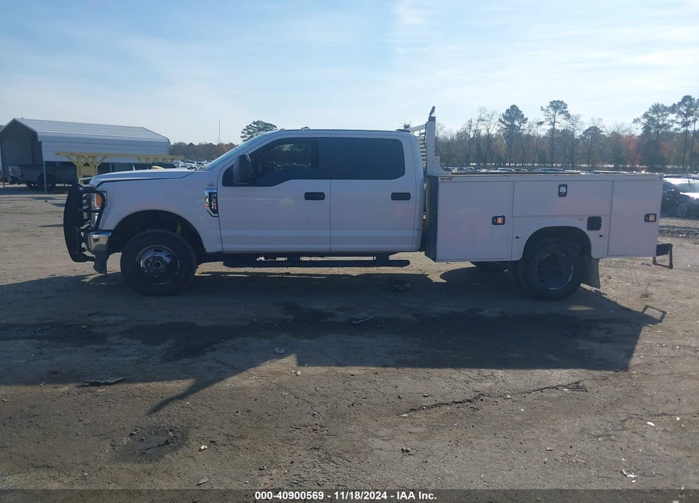 2021 FORD F-350 CHASSIS XL VIN: 1FD8W3H6XMED81212