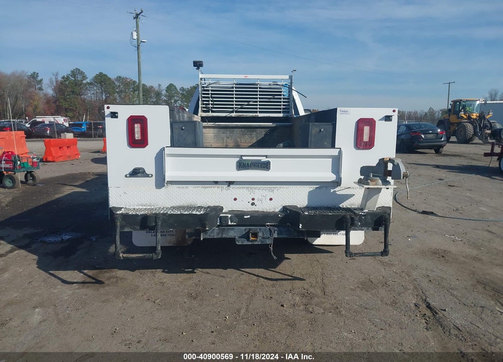 2021 FORD F-350 CHASSIS XL VIN: 1FD8W3H6XMED81212