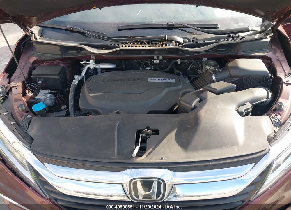2018 HONDA ODYSSEY TOURING VIN: 5FNRL6H83JB000685