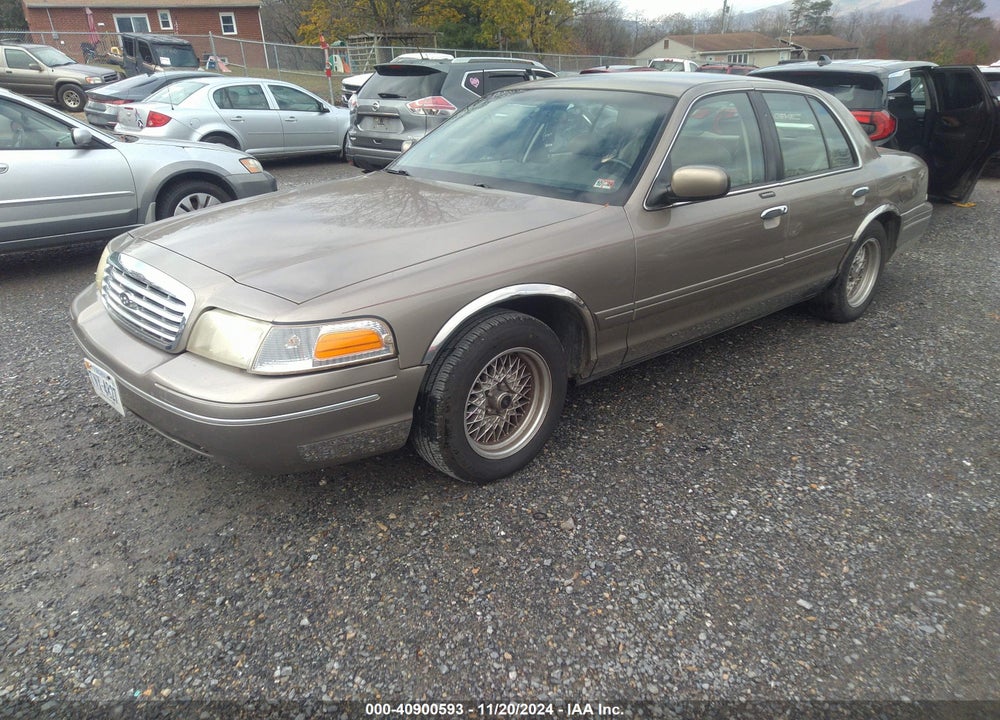 2001 FORD CROWN VICTORIA LX VIN: 2FAFP74W91X134365