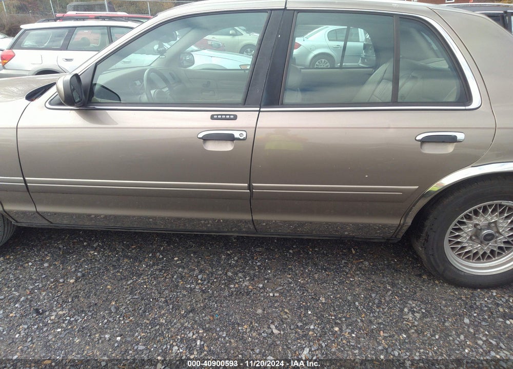 2001 FORD CROWN VICTORIA LX VIN: 2FAFP74W91X134365