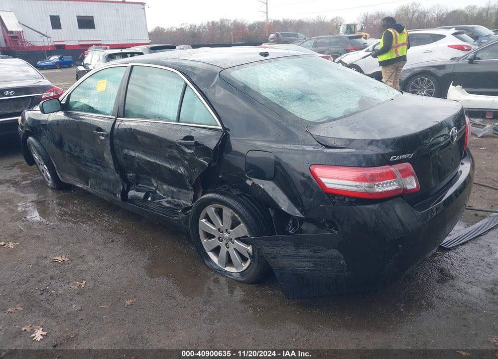 2011 TOYOTA CAMRY LE VIN: 4T1BF3EKXBU738799