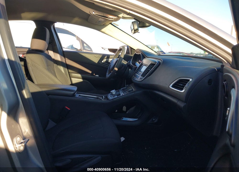 2016 CHRYSLER 200 LIMITED VIN: 1C3CCCAB0GN155672