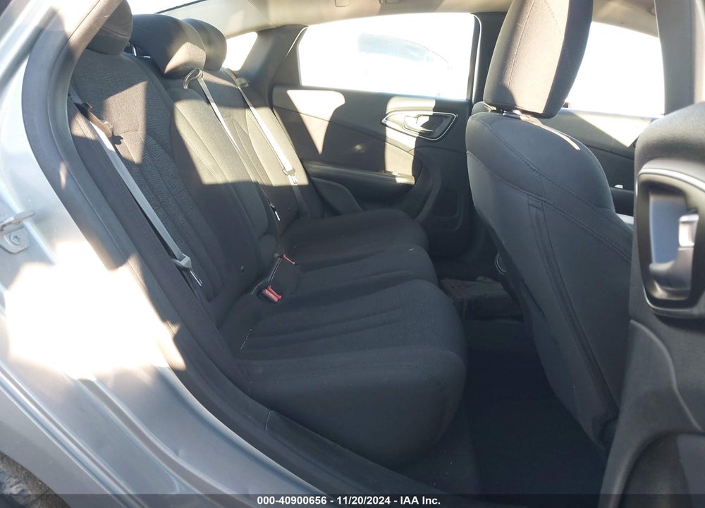 2016 CHRYSLER 200 LIMITED VIN: 1C3CCCAB0GN155672