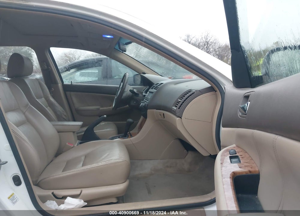 2004 HONDA ACCORD 2.4 EX VIN: 1HGCM56874A121637