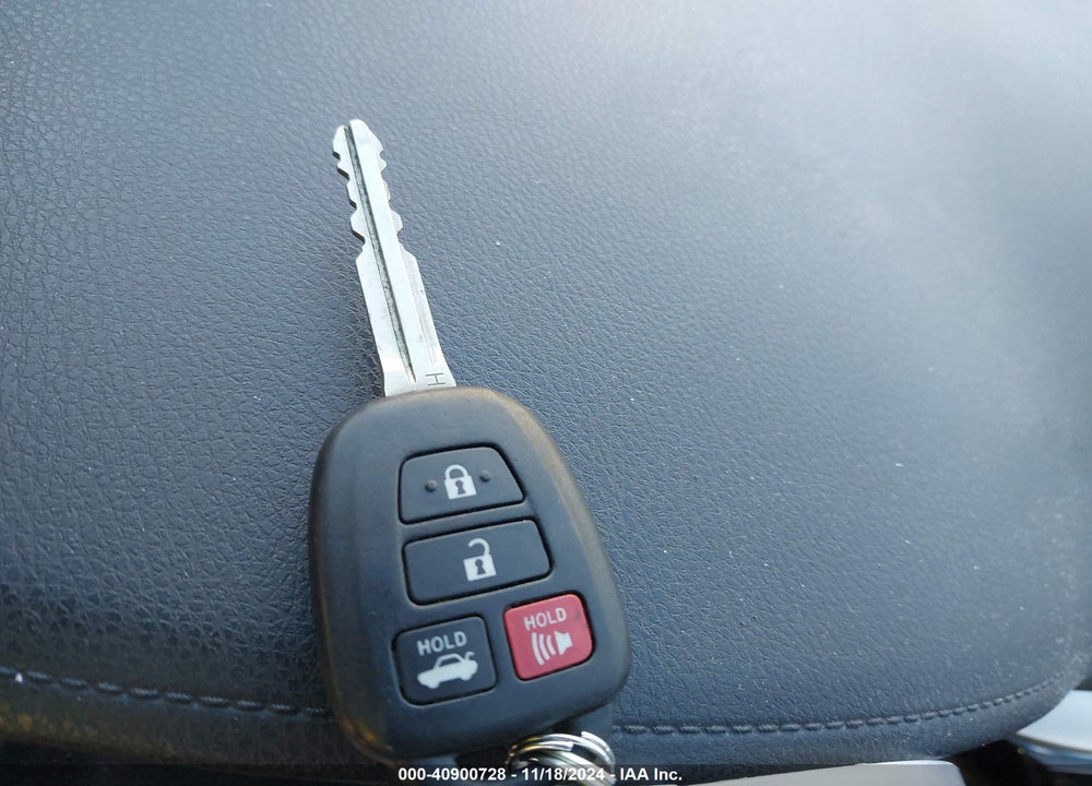2014 TOYOTA COROLLA LE VIN: 2T1BURHE3EC105078