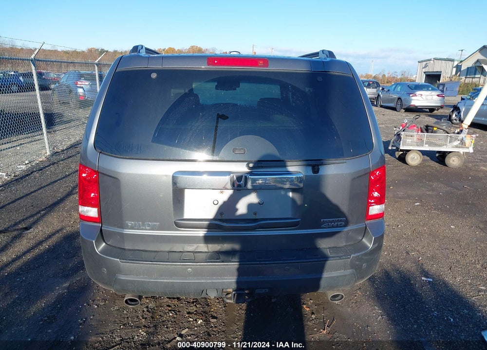 2011 HONDA PILOT TOURING VIN: 5FNYF4H93BB024406