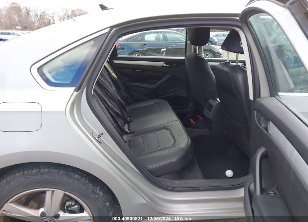 2012 VOLKSWAGEN PASSAT 2.5L SE VIN: 1VWBP7A32CC002368