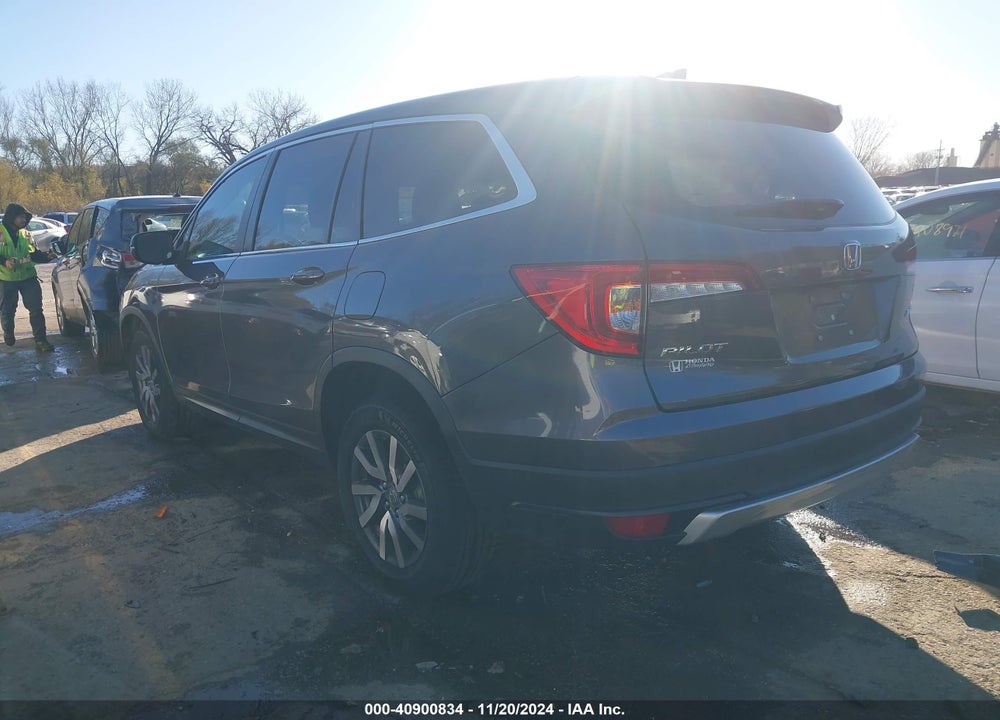 2022 HONDA PILOT AWD EX-L VIN: 5FNYF6H50NB012677