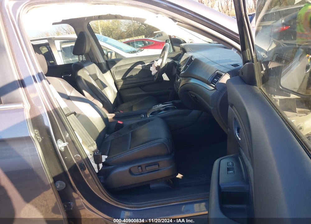 2022 HONDA PILOT AWD EX-L VIN: 5FNYF6H50NB012677
