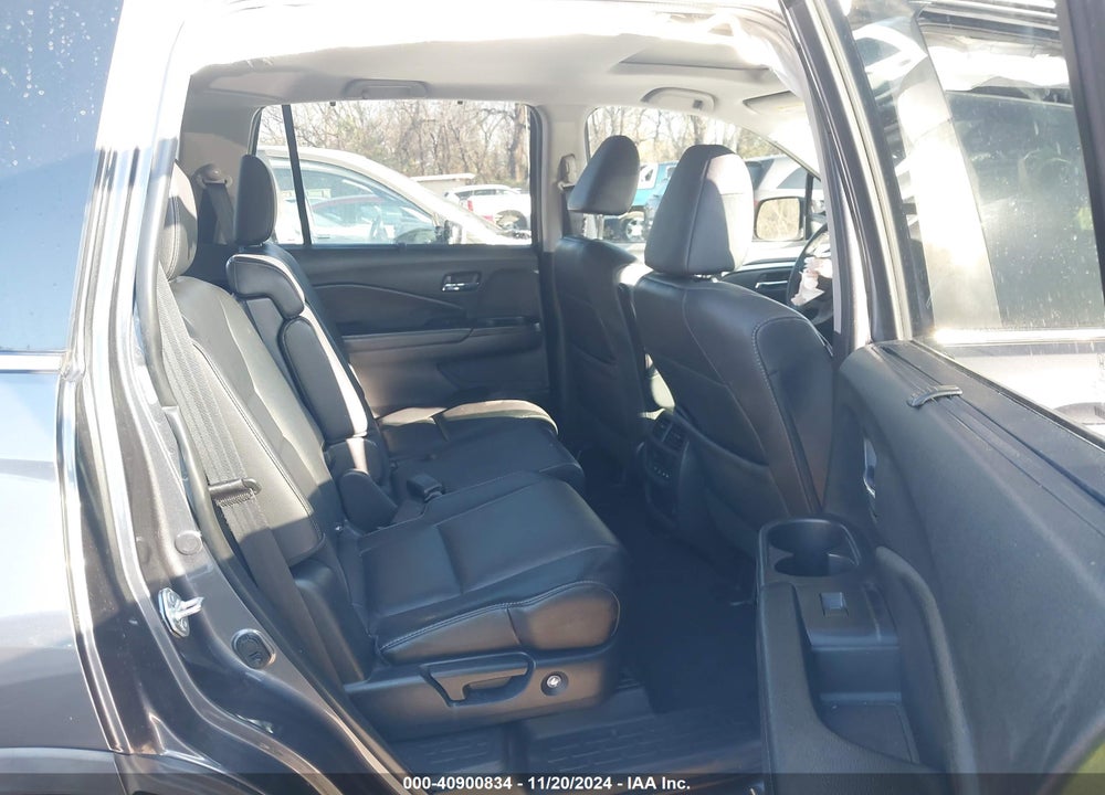 2022 HONDA PILOT AWD EX-L VIN: 5FNYF6H50NB012677