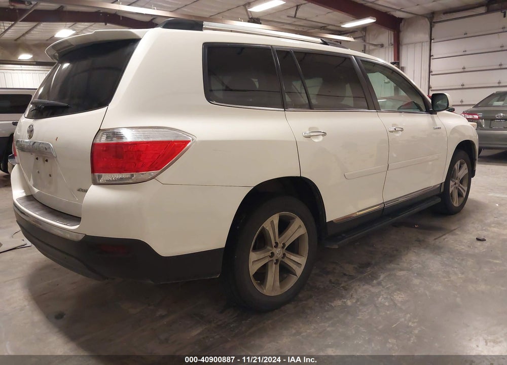 2011 TOYOTA HIGHLANDER LIMITED V6 VIN: 5TDDK3EH1BS047114