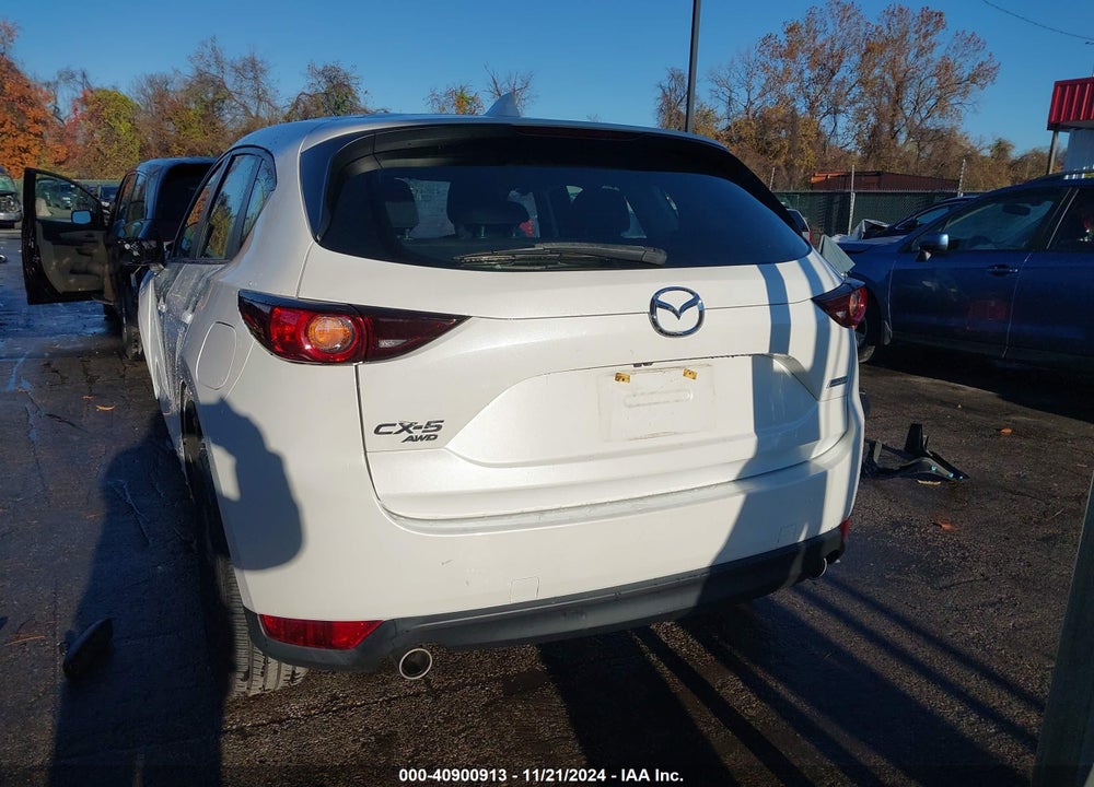 2018 MAZDA CX-5 SPORT VIN: JM3KFBBM1J0464605
