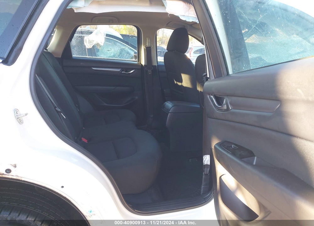 2018 MAZDA CX-5 SPORT VIN: JM3KFBBM1J0464605