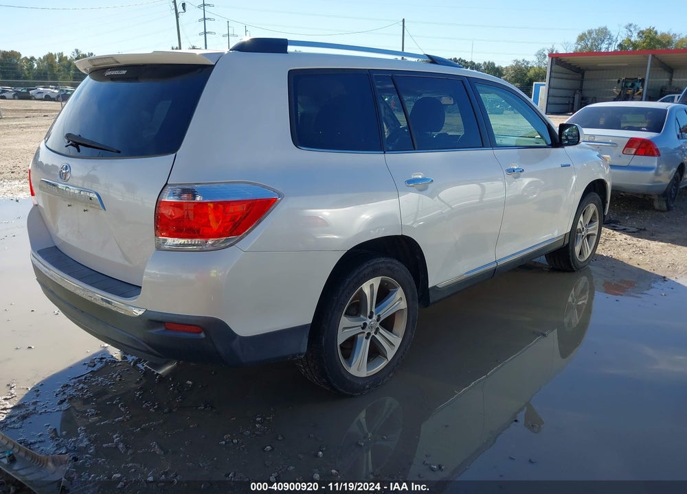 2011 TOYOTA HIGHLANDER LIMITED V6 VIN: 5TDYK3EH1BS048426