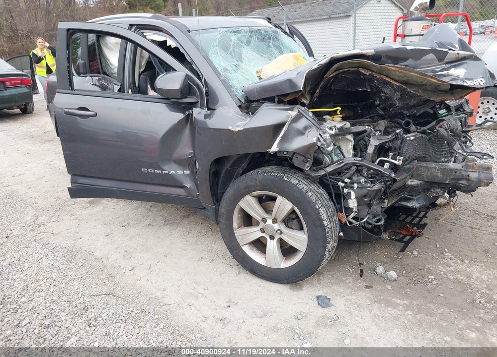 2016 JEEP COMPASS LATITUDE VIN: 1C4NJDEB5GD757788