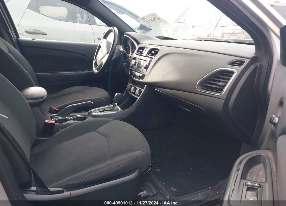 2012 CHRYSLER 200 TOURING VIN: 1C3CCBBB7CN140489