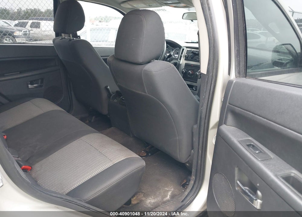 2010 JEEP GRAND CHEROKEE LAREDO VIN: 1J4PS4GK3AC111966