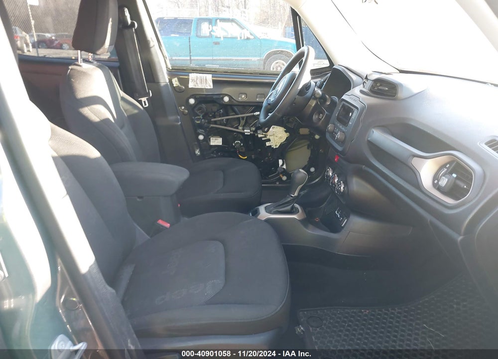 2017 JEEP RENEGADE VIN: ZACCJAAB2HPG17700