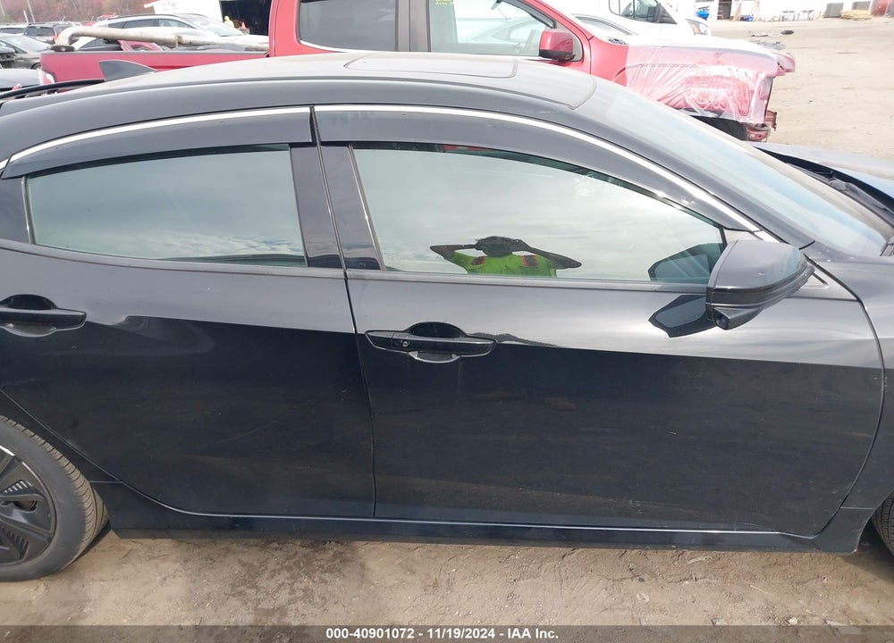 2018 HONDA CIVIC VIN: SHHFK7H52JU227124