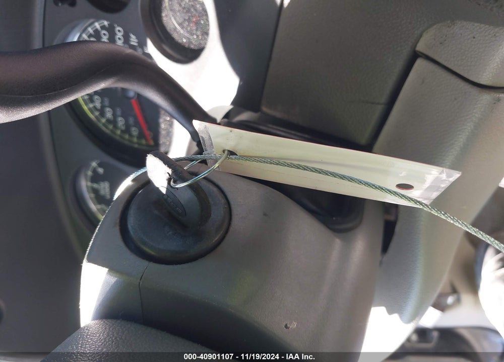2007 GMC YUKON SLT VIN: 1GKFC13087R327310
