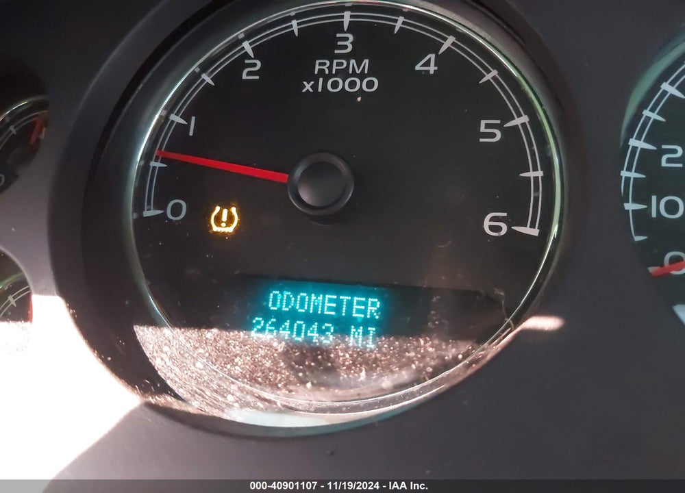 2007 GMC YUKON SLT VIN: 1GKFC13087R327310