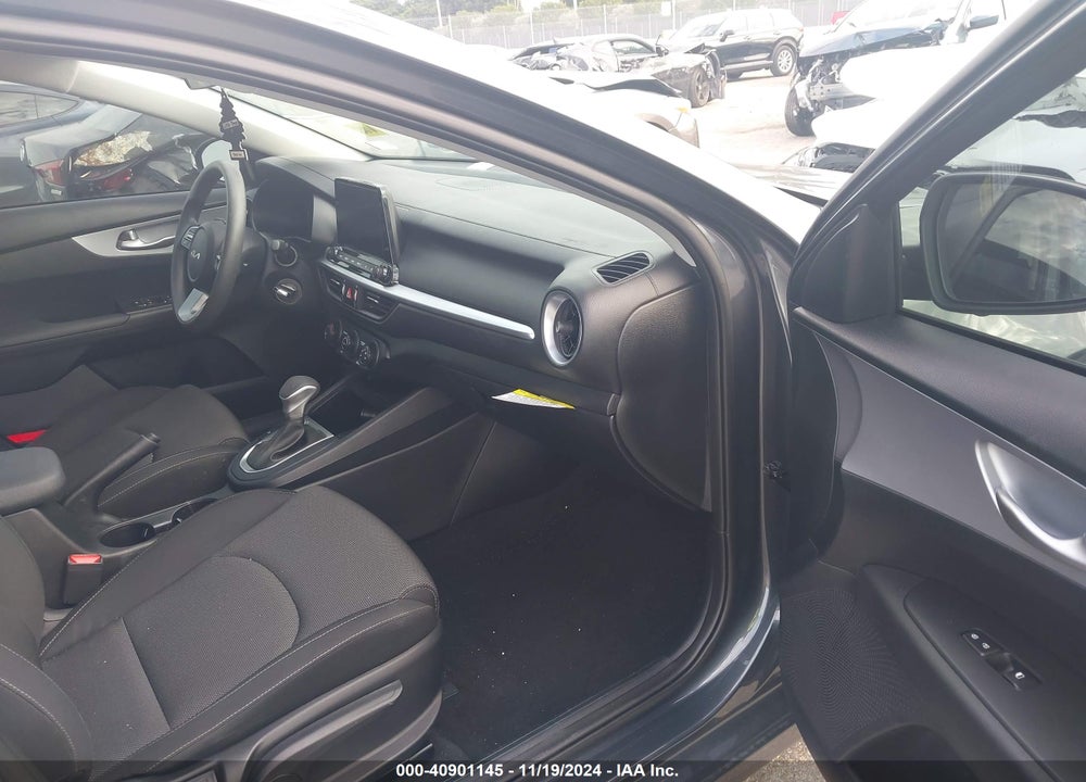 2024 KIA FORTE LXS VIN: 3KPF24AD3RE776317