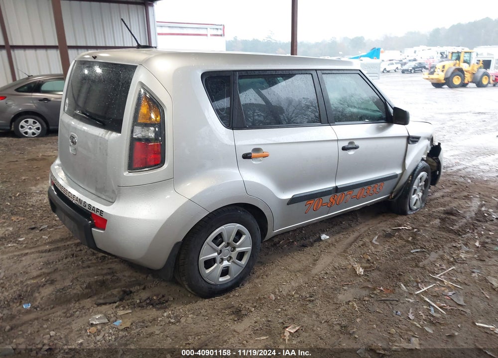 2011 KIA SOUL VIN: KNDJT2A17B7335247