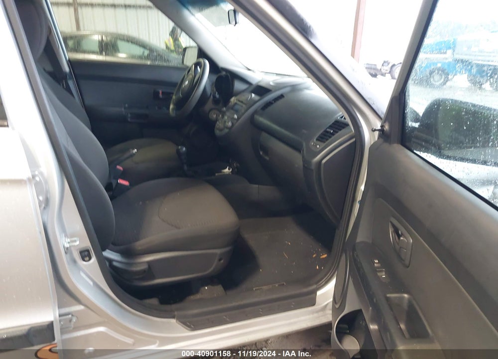 2011 KIA SOUL VIN: KNDJT2A17B7335247