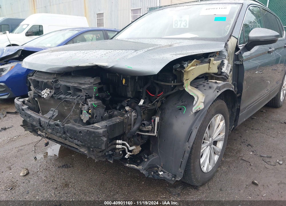 2019 VOLKSWAGEN TIGUAN 2.0T SE/2.0T SEL/2.0T SEL R-LINE/2.0T SEL R-LINE BLACK VIN: 3VV2B7AX1KM089571