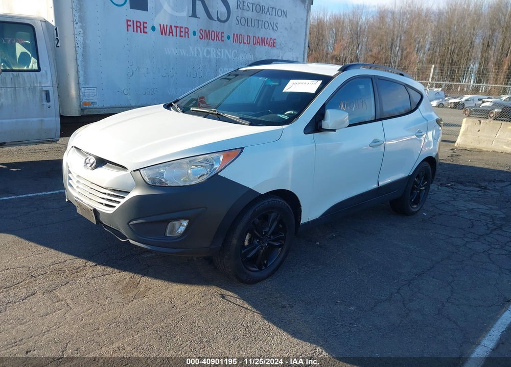 2011 HYUNDAI TUCSON GLS VIN: KM8JU3AC0BU271490