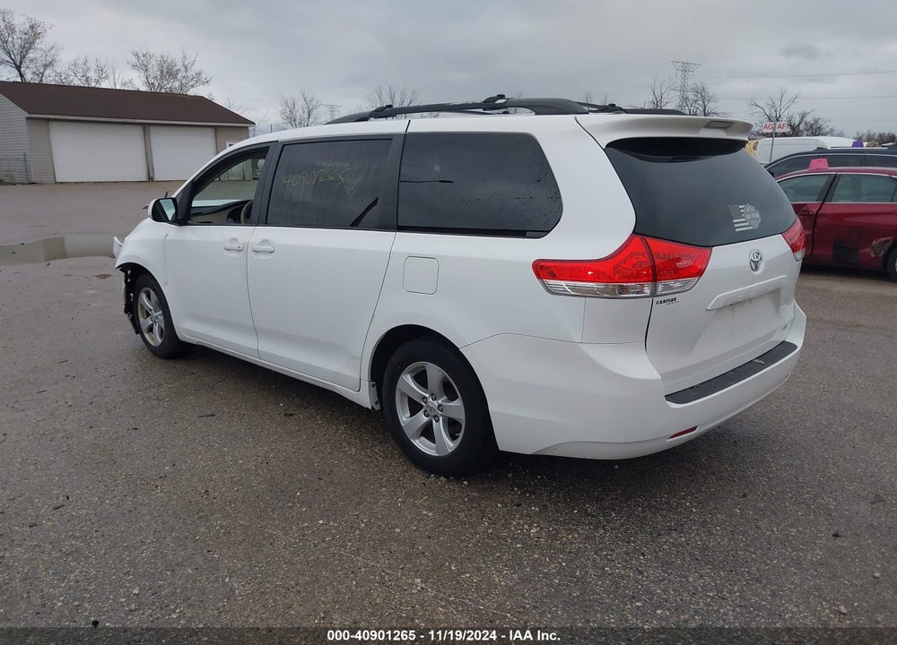 2011 TOYOTA SIENNA LE V6 VIN: 5TDKK3DC8BS135476